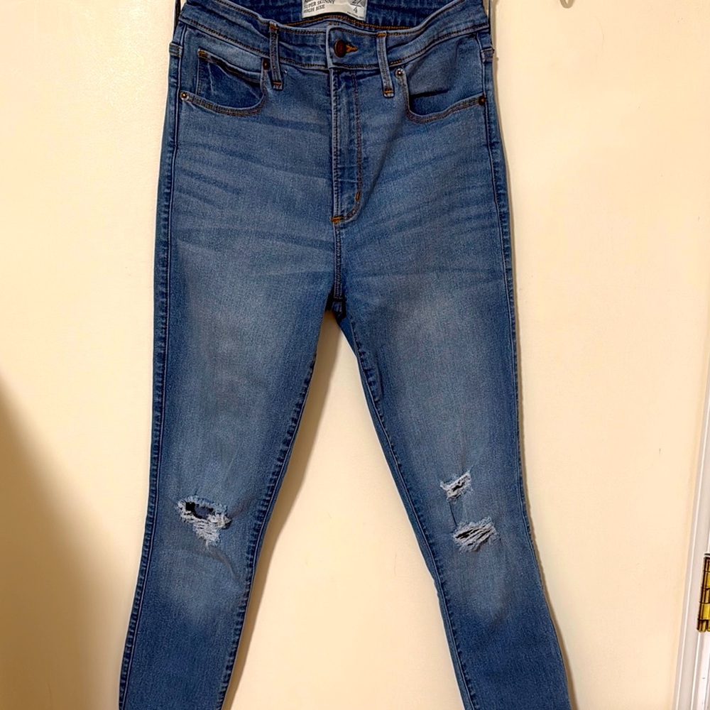 Abercrombie & Fitch Women's Super Skinny High Rise Jeans Adults Size 4